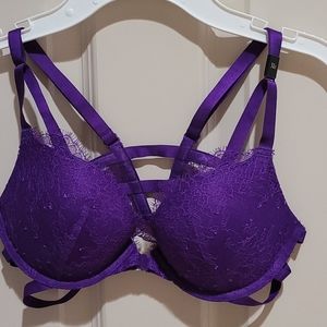 32C Victoria's Secret Very Sexy Pushup Bra NEW